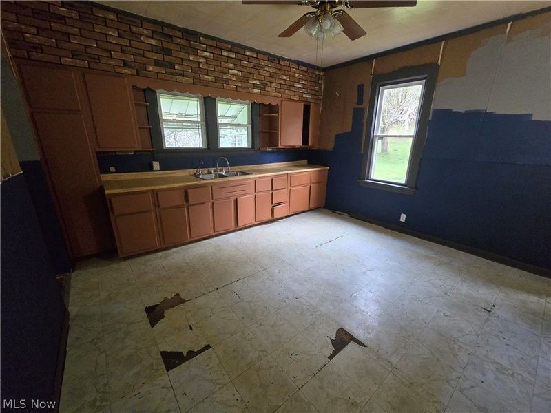 54 April Street, Dillonvale, OH 43917 Photo 11