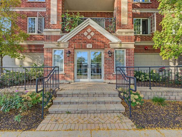 124 W Colfax Street , Unit 208, Palatine, IL 60067