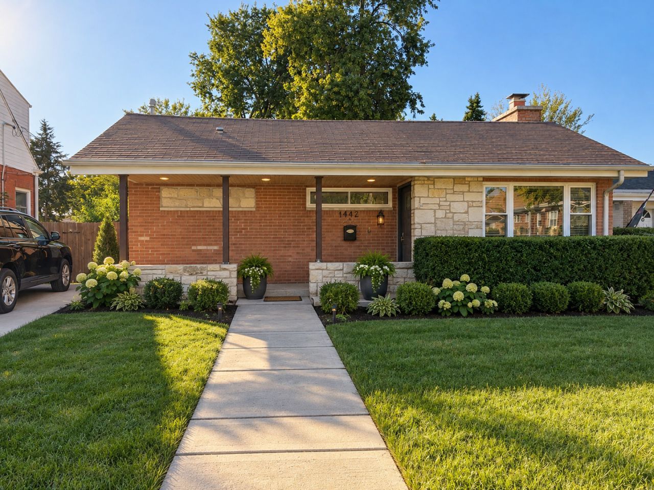 1442 Suffolk Avenue, Westchester, IL 60154 Main Photo