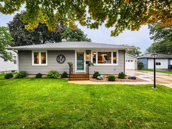 5 S Grace Street , North Aurora, IL 60542