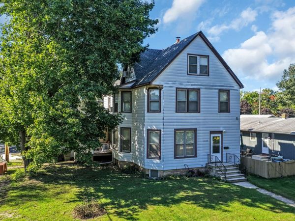 2208 Emmaus Avenue , Zion, IL 60099