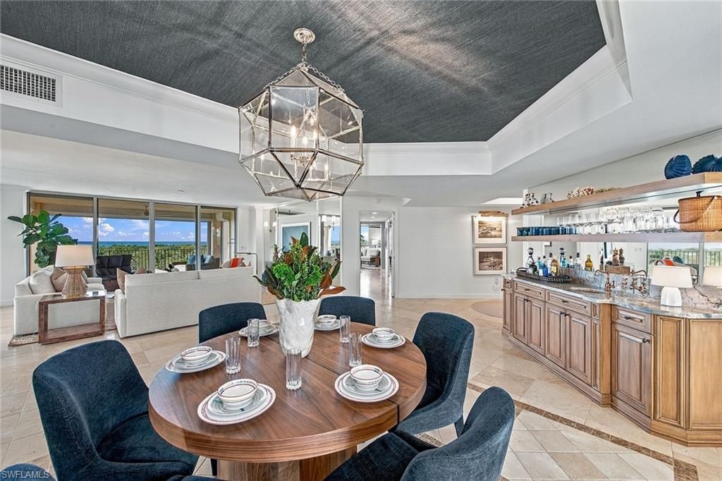 6597 Nicholas Blvd, Unit 601, Naples, FL 34108 Photo