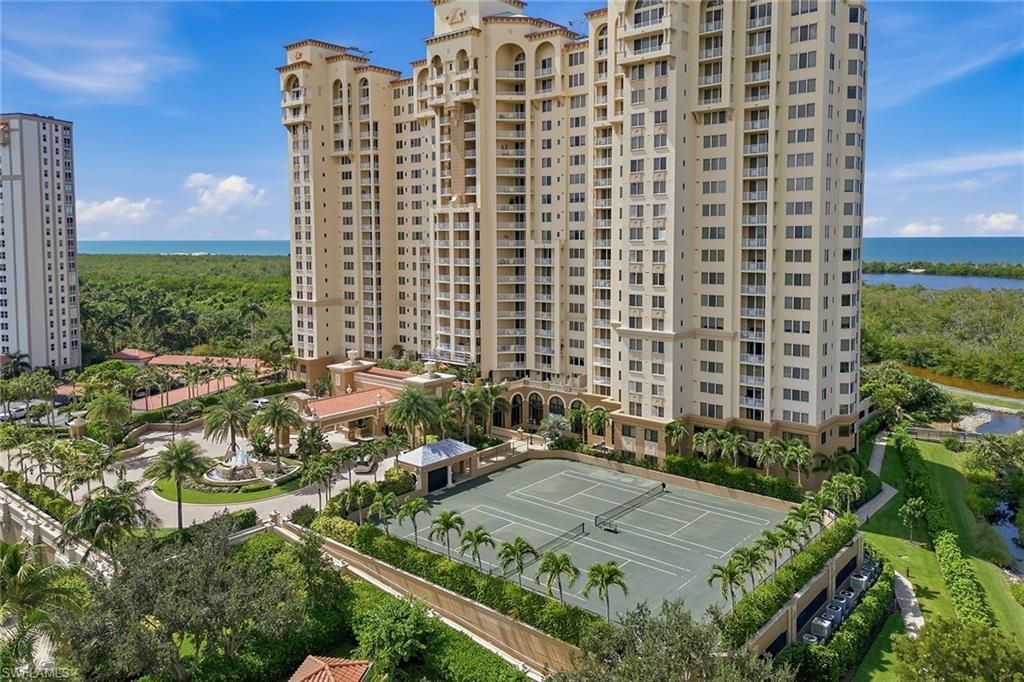 6597 Nicholas Blvd, Unit 601, Naples, FL 34108 Photo