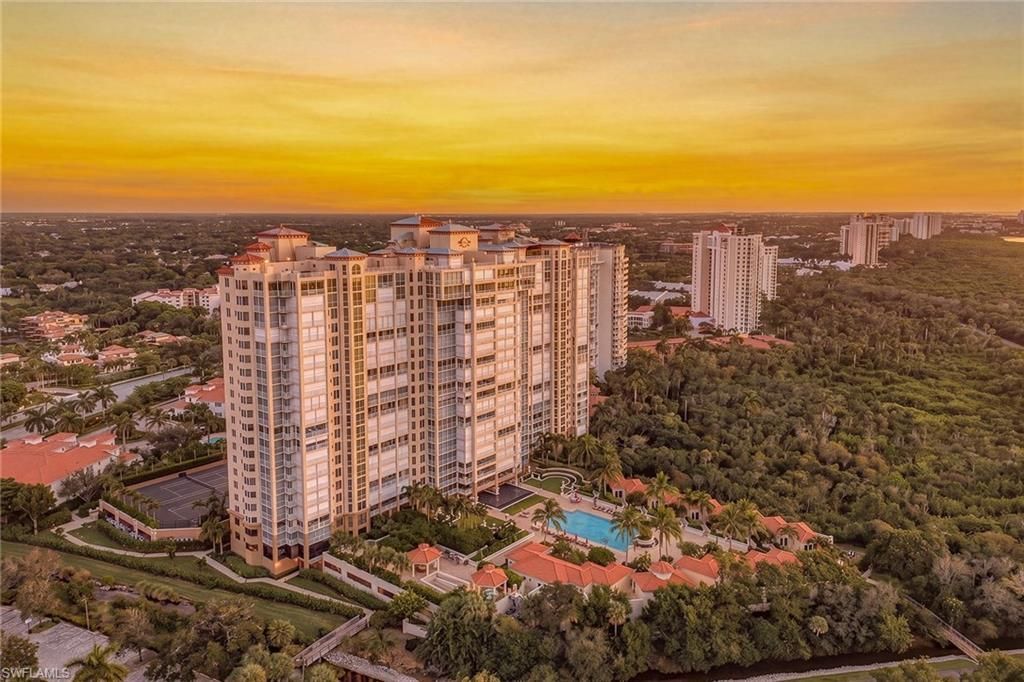 6597 Nicholas Blvd, Unit 601, Naples, FL 34108 Photo