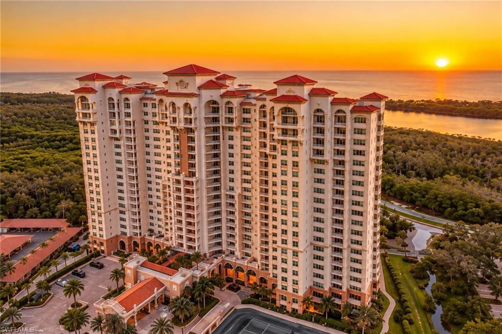 6597 Nicholas Blvd, Unit 601, Naples, FL 34108 Photo