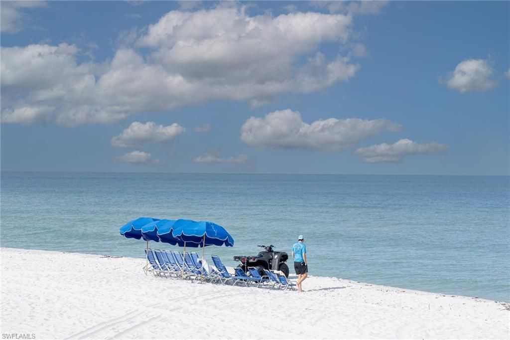 6597 Nicholas Blvd, Unit 601, Naples, FL 34108 Photo