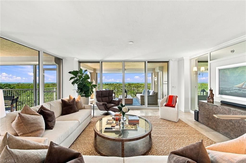 6597 Nicholas Blvd, Unit 601, Naples, FL 34108 Photo