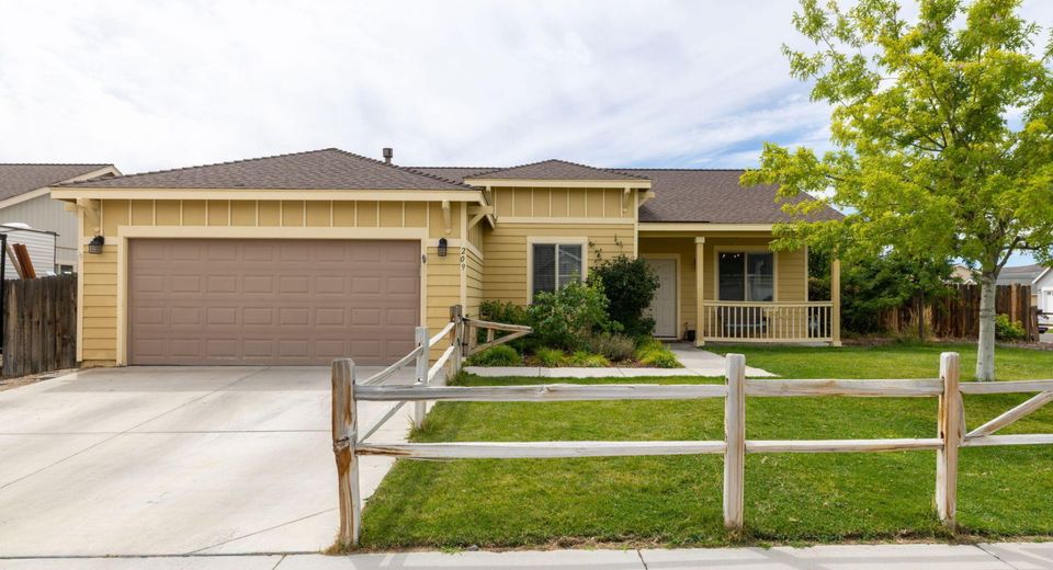 209 Crown Point Drive, Dayton, NV 89403 Photo
