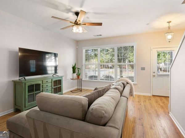 71 Cheshire Drive, Alpharetta, GA 30022