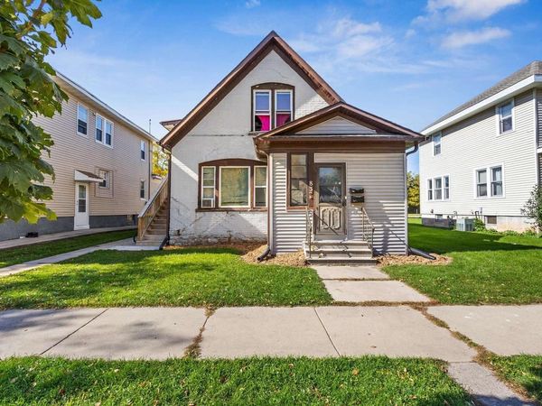 832 S MAPLE AVENUE, Green Bay, WI 54304