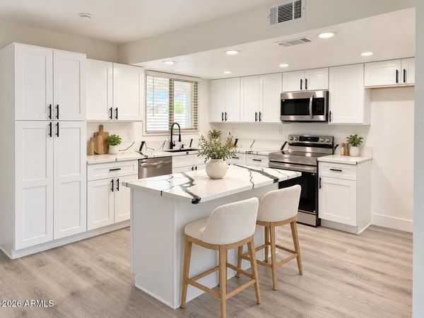 8108 W TRAFALGAR Avenue, Phoenix, AZ 85033