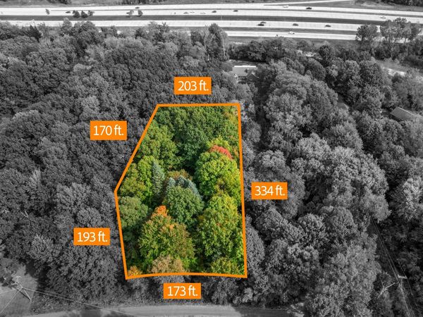 28360 Summit Drive, Novi, MI 48377