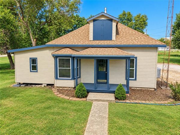 3735 Loretta Trail, Beloit, KS 67420