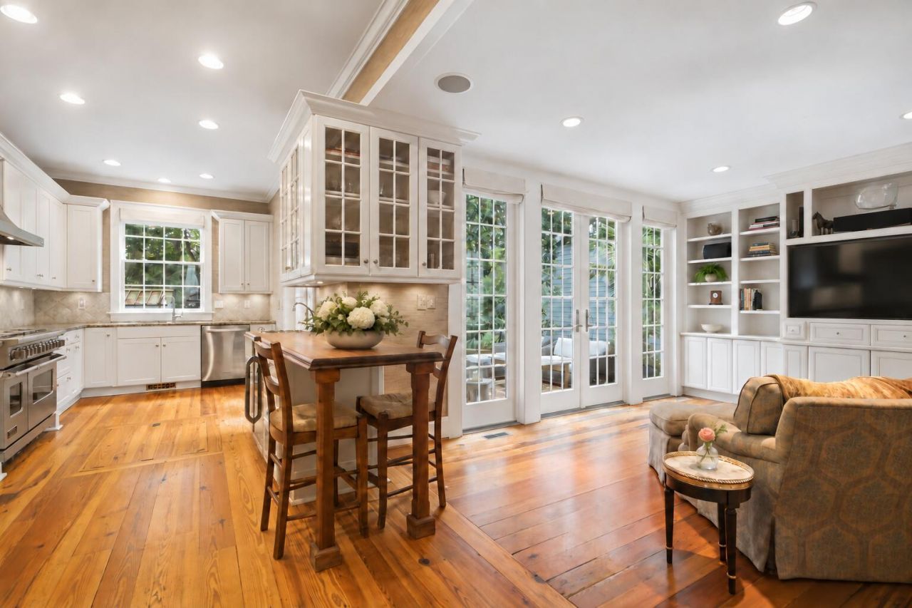 40 Legare Street Photo 9
