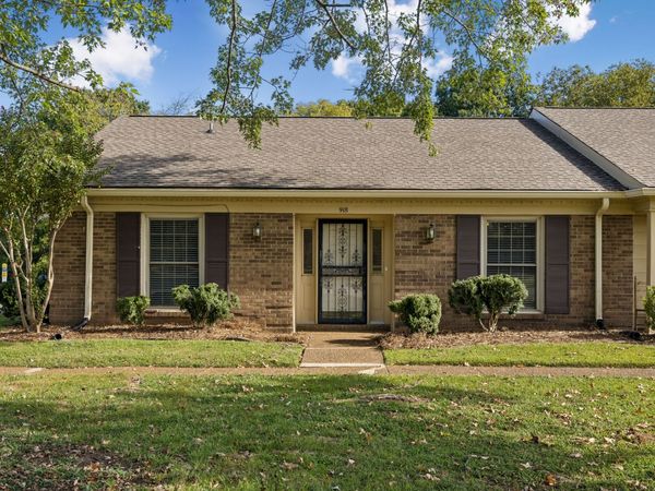 918 Todd Preis Dr , Nashville, TN 37221