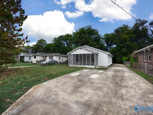 216 Stone Street NW, Huntsville, AL 35805