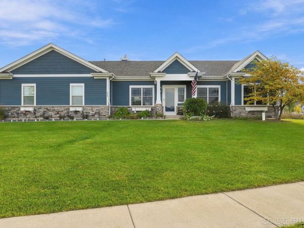 560 N Oak Street, Hinckley, IL 60520