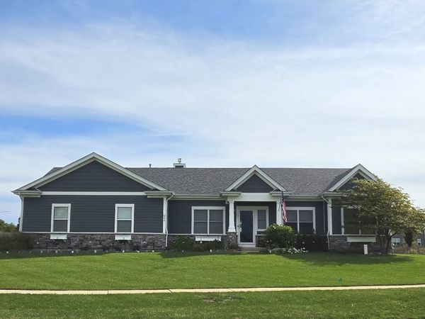 560 N Oak Street, Hinckley, IL 60520