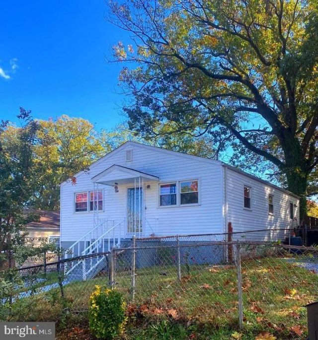 936 CLOVIS AVENUE, CAPITOL HEIGHTS, MD 20743