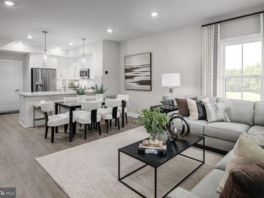 5957 LOOKOUT AVENUE , Unit 101, ALEXANDRIA, VA 22304