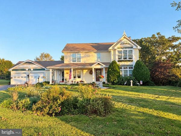 5135 STAHLEY , SCHNECKSVILLE, PA 18078