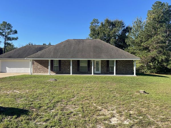 957 J B Horne Rd., Hattiesburg, MS 39401