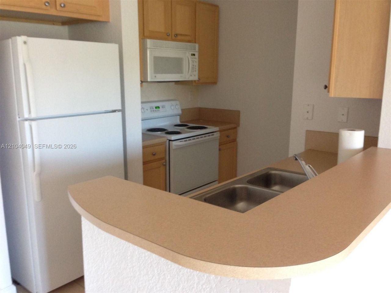 6001 SW 70th St , Unit 654, South Miami, FL 33143 Photo