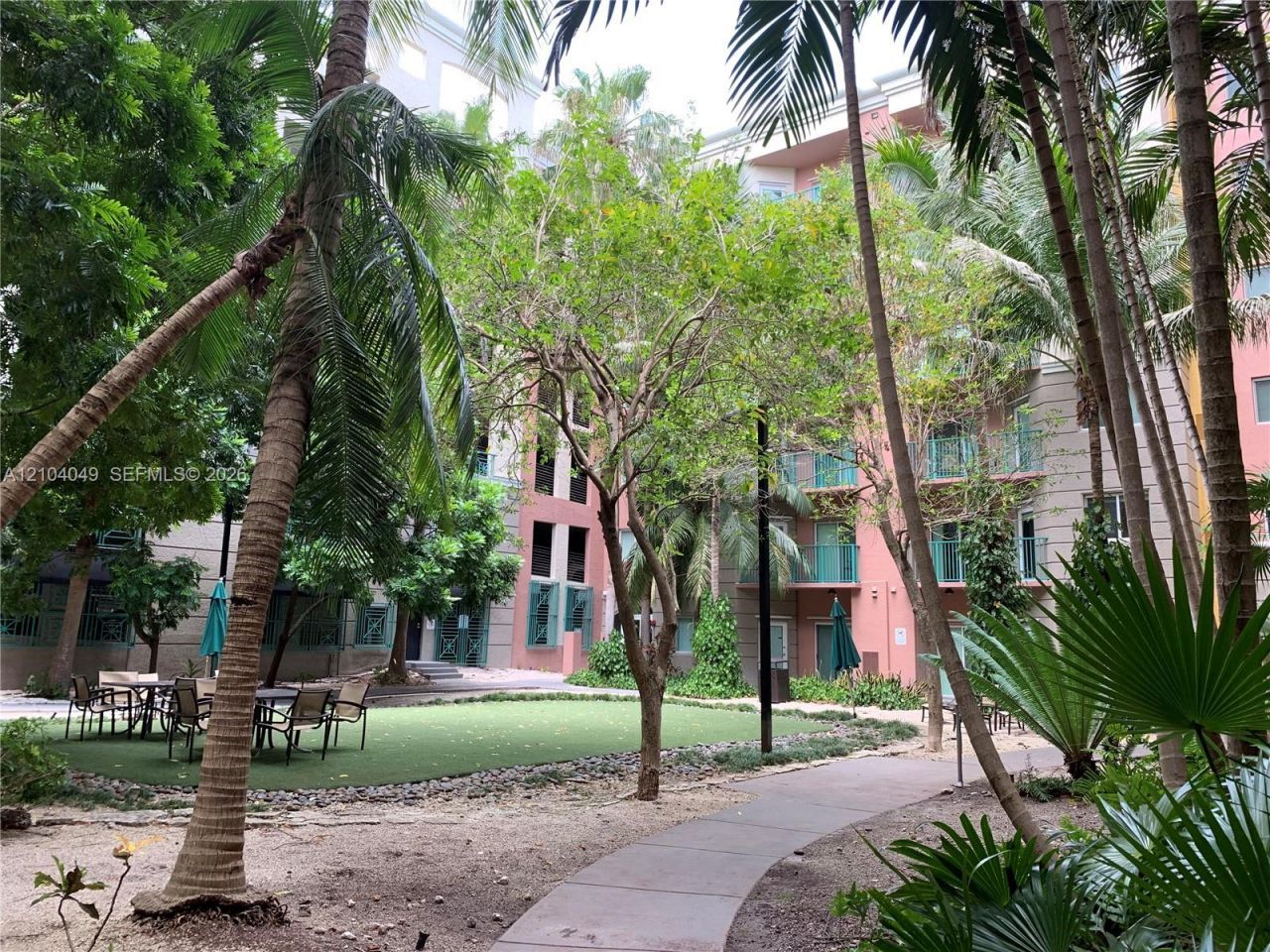 6001 SW 70th St , Unit 654, South Miami, FL 33143 Photo