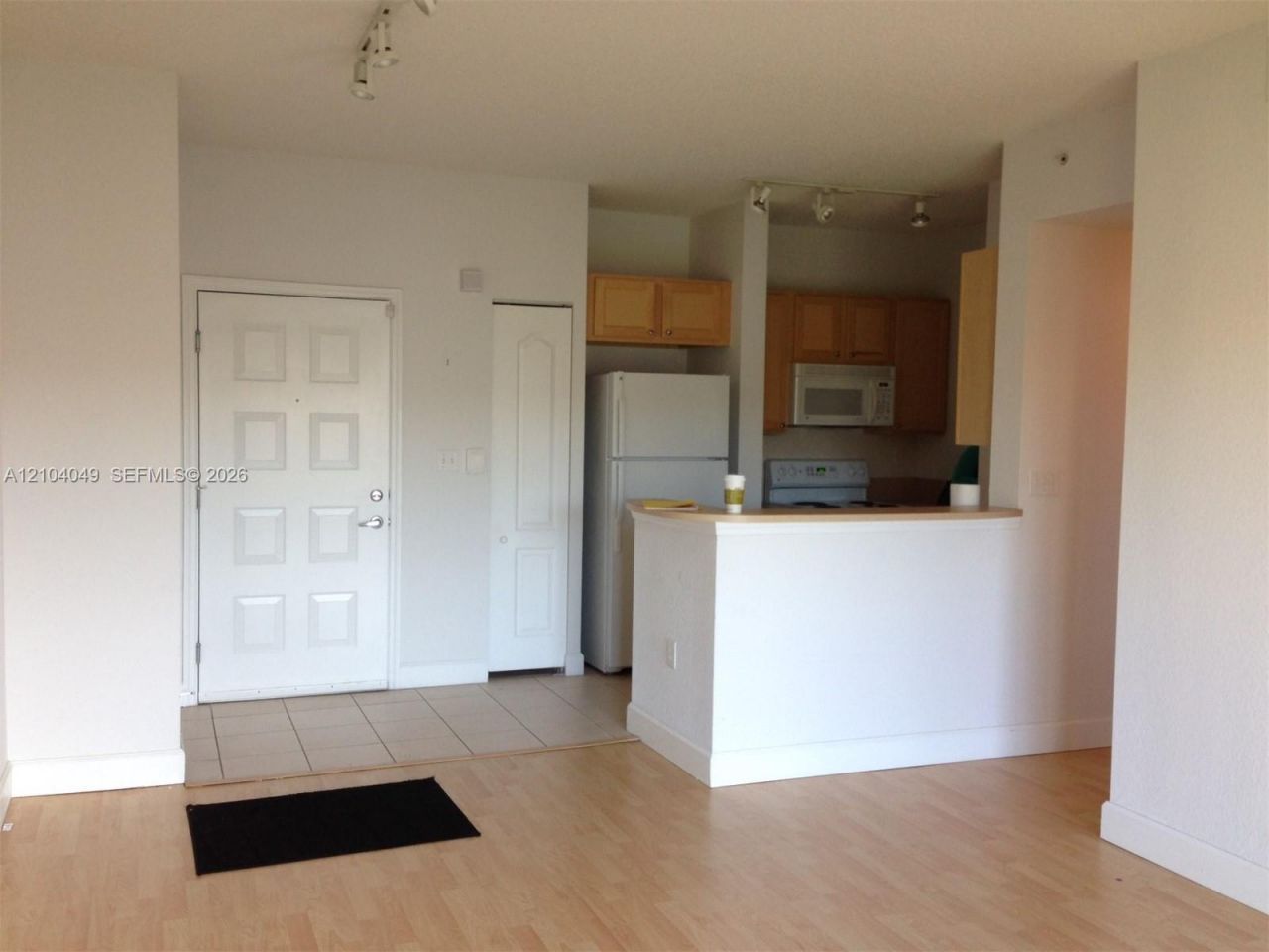 6001 SW 70th St , Unit 654, South Miami, FL 33143 Photo