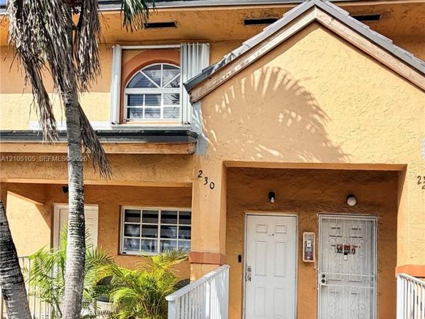 3375 W 76th St, Unit 230, Hialeah, FL 33018