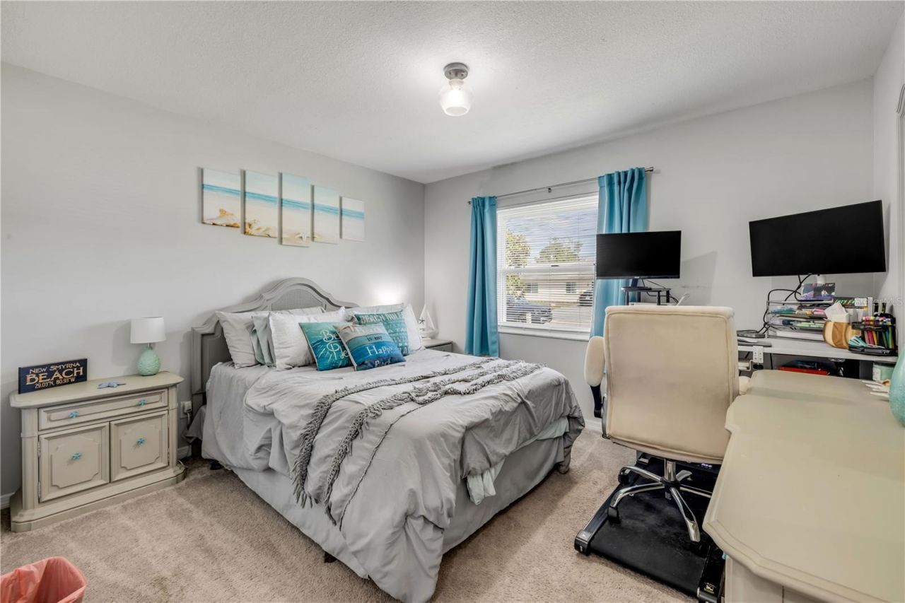 3426 Yule Tree Drive , Edgewater, FL 32141 Photo