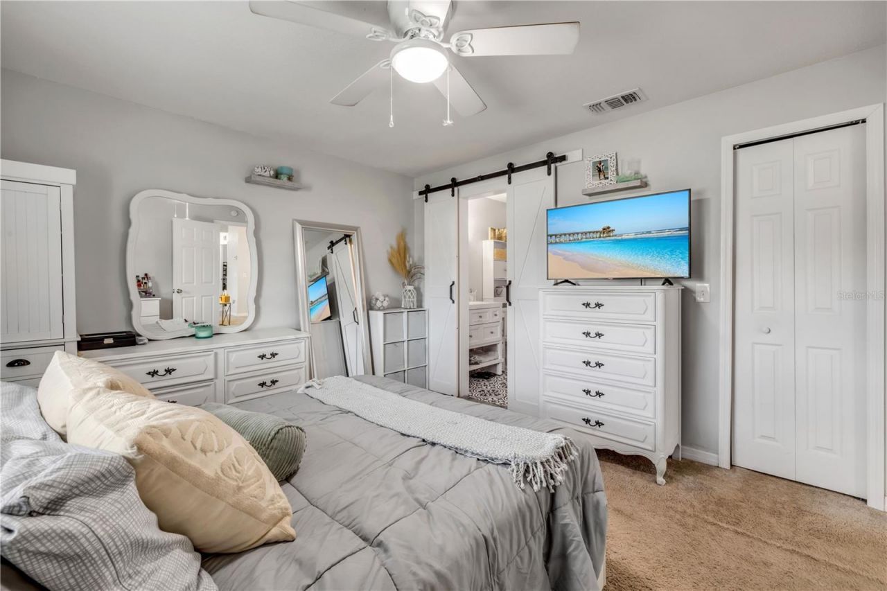 3426 Yule Tree Drive , Edgewater, FL 32141 Photo