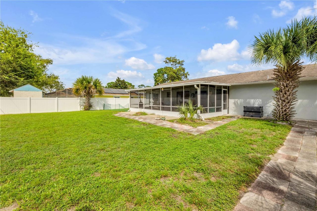3426 Yule Tree Drive , Edgewater, FL 32141 Photo