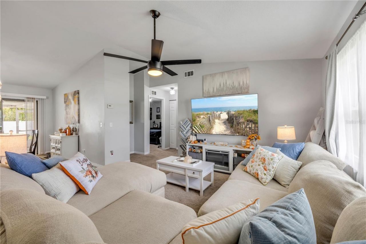 3426 Yule Tree Drive , Edgewater, FL 32141 Photo