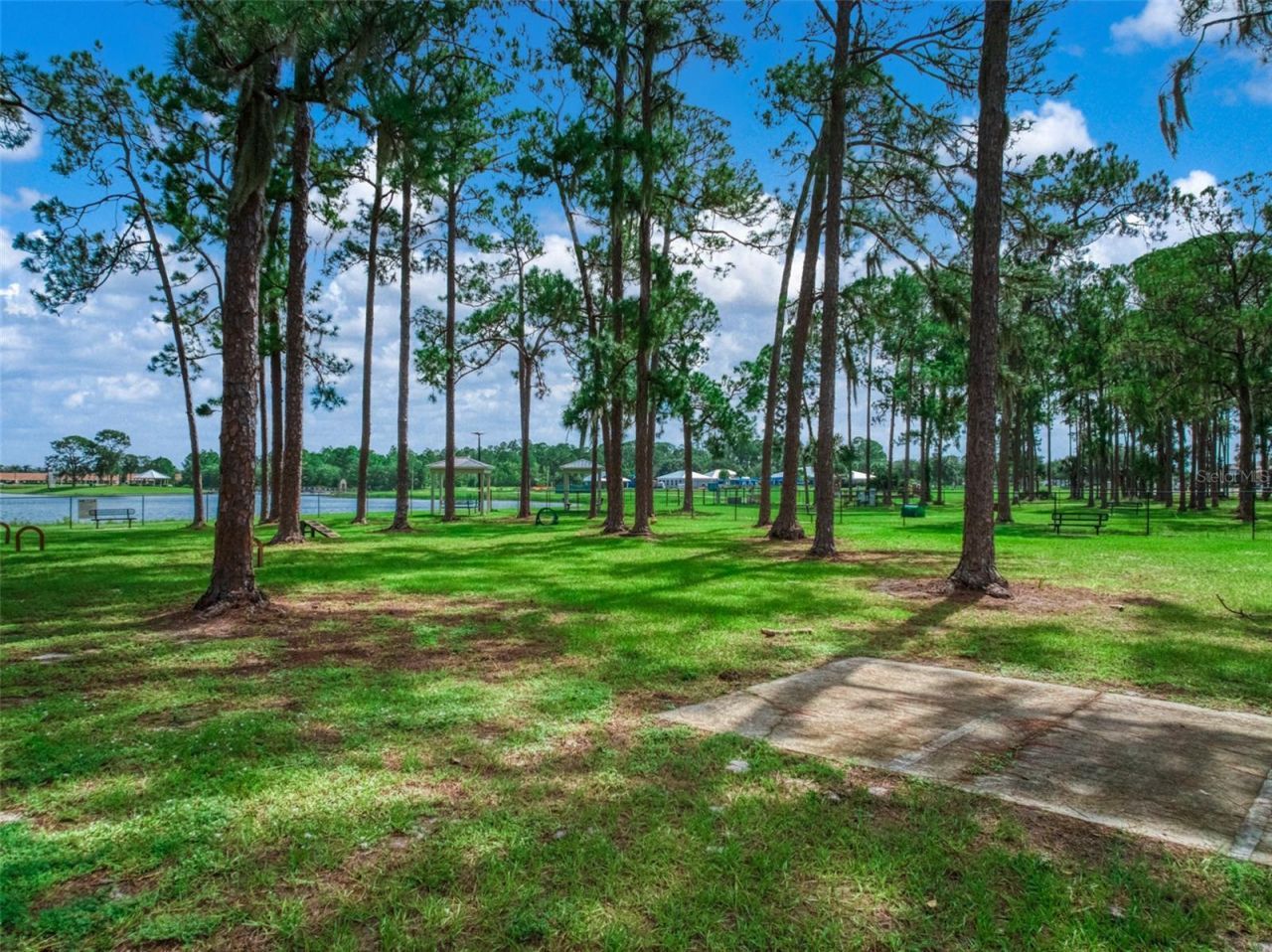 3613 Edgewater Drive , Sebring, FL 33872 Photo