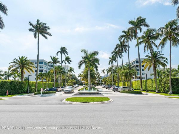44 Cocoanut Row, Unit 222B, Palm Beach, FL 33480