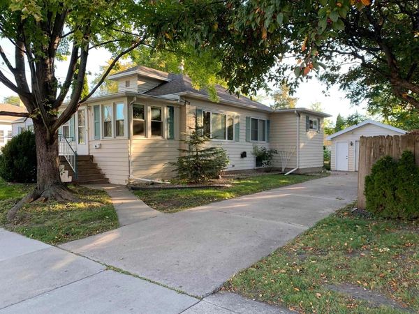 1620 MT VERNON STREET, Oshkosh, WI 54901