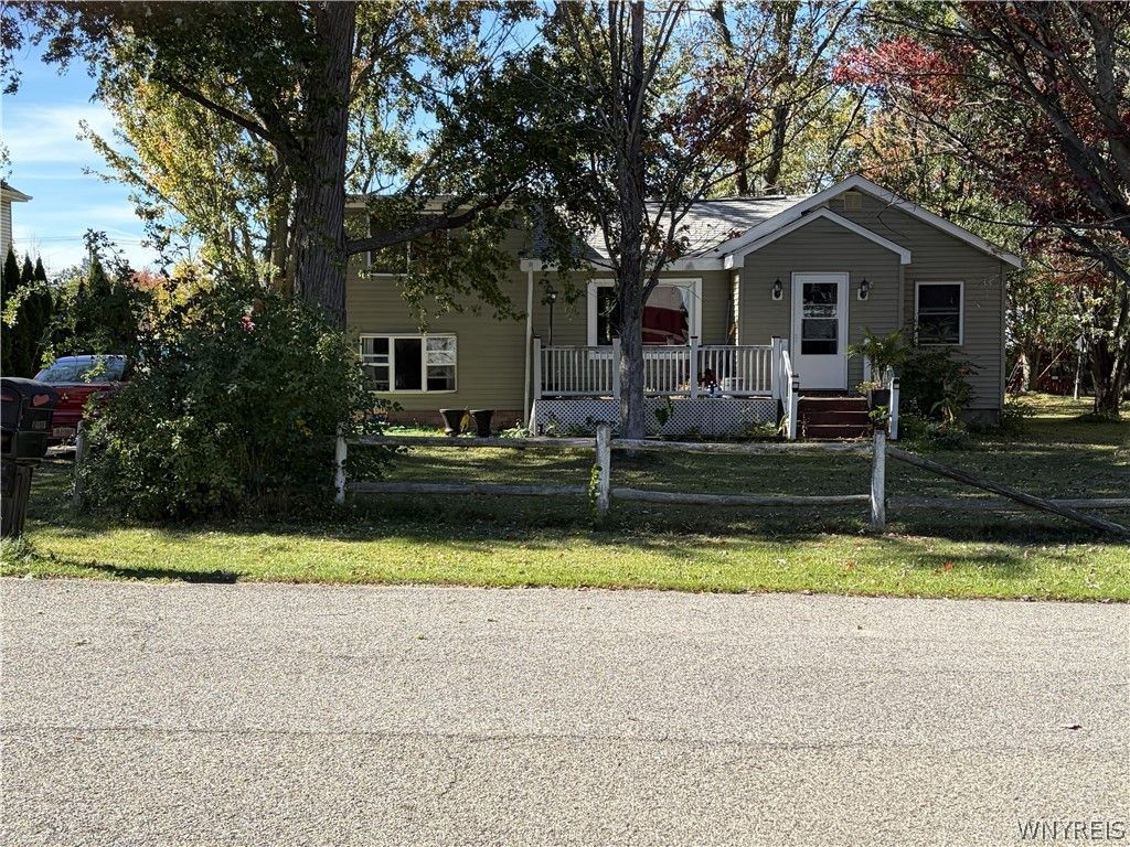 5546 Deacon Street, Hamburg, NY 14075 Main Photo