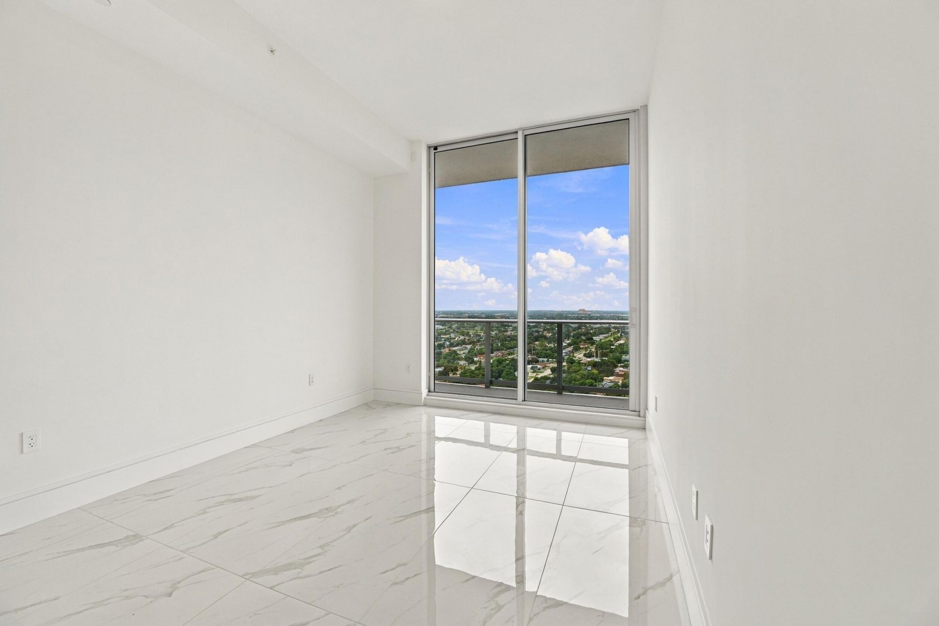 220 Lake Shore Drive, Unit 2306, West Palm Beach, FL 33403 Photo