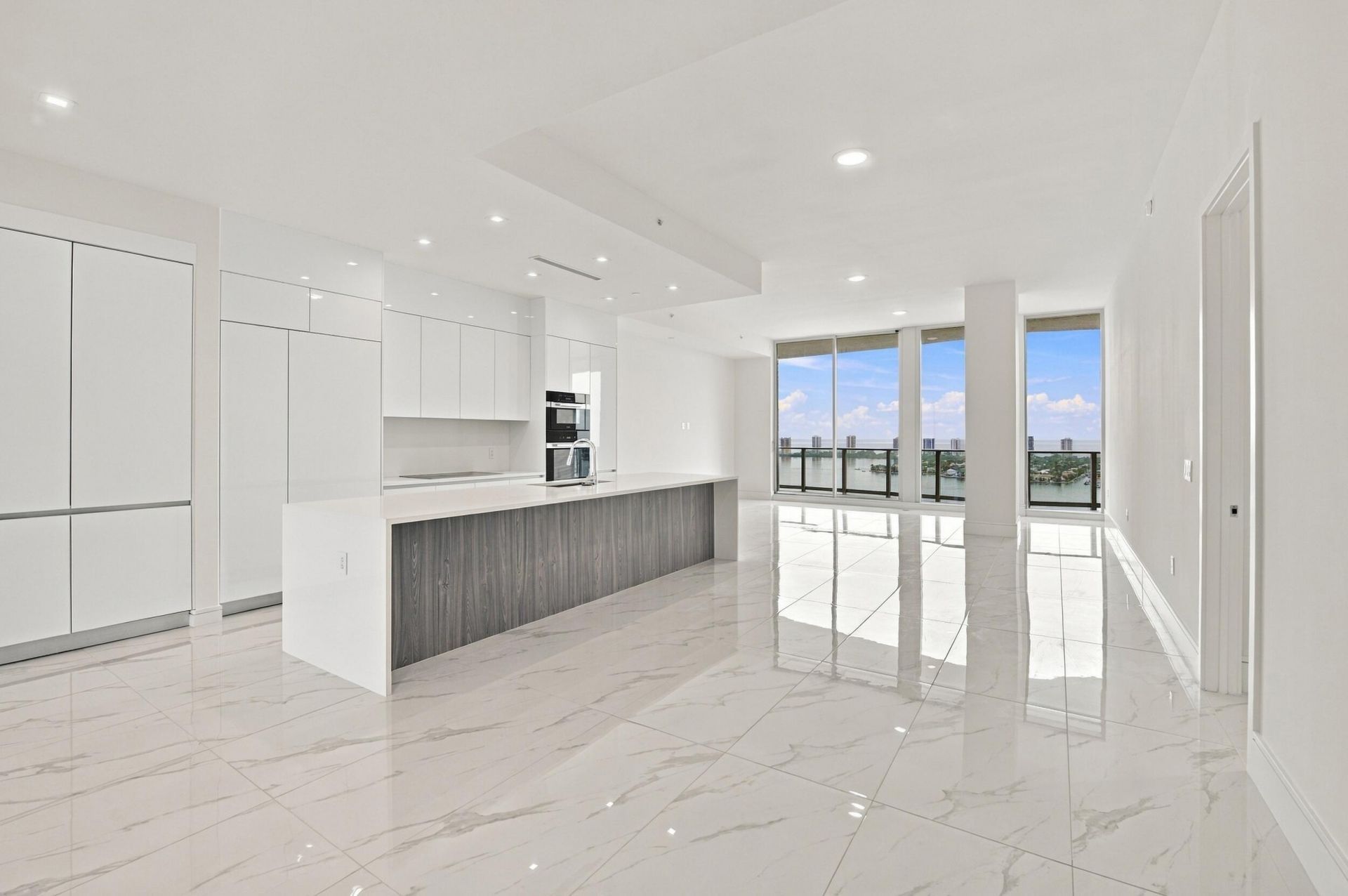220 Lake Shore Drive, Unit 2306, West Palm Beach, FL 33403 Photo