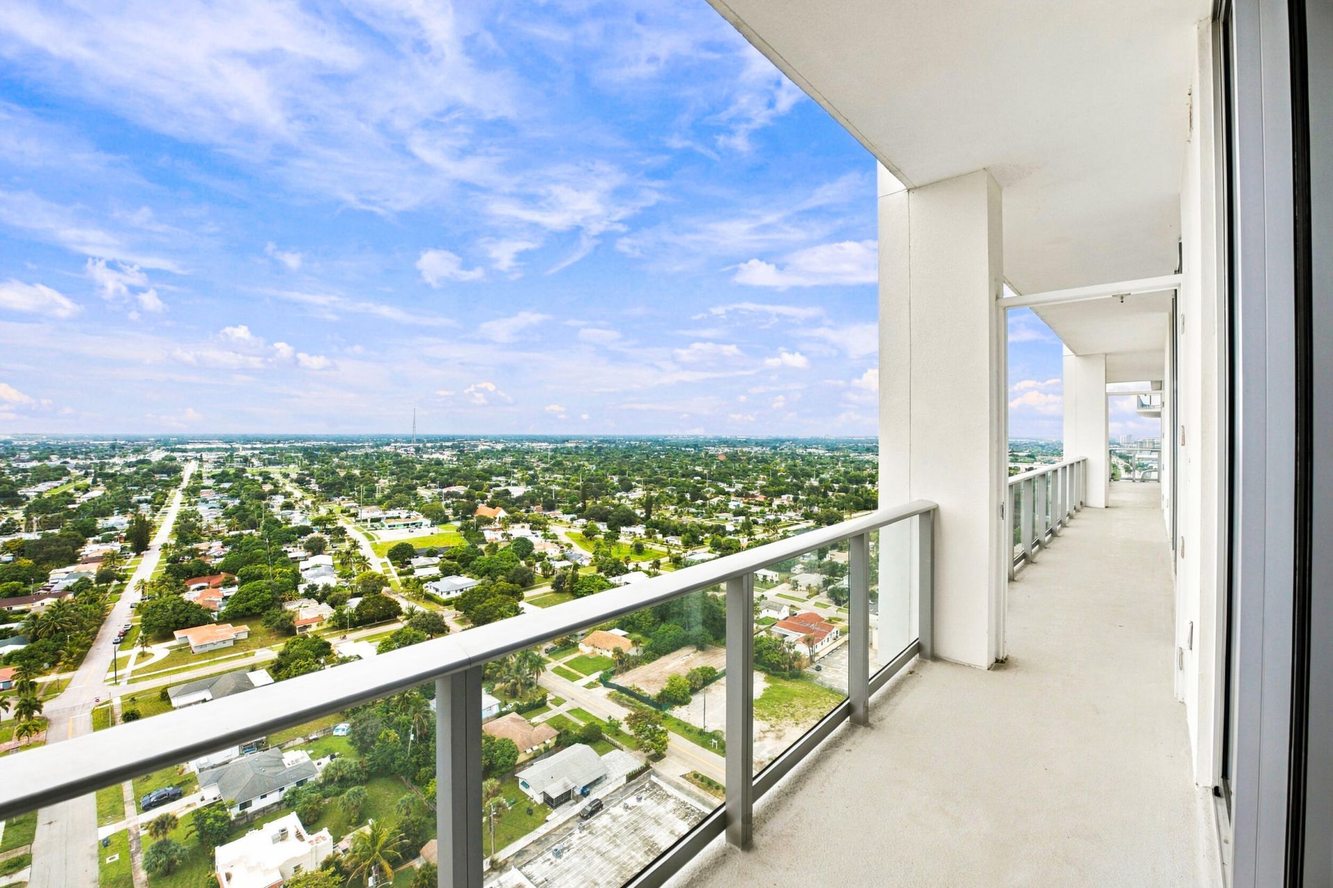 220 Lake Shore Drive, Unit 2306, West Palm Beach, FL 33403 Photo