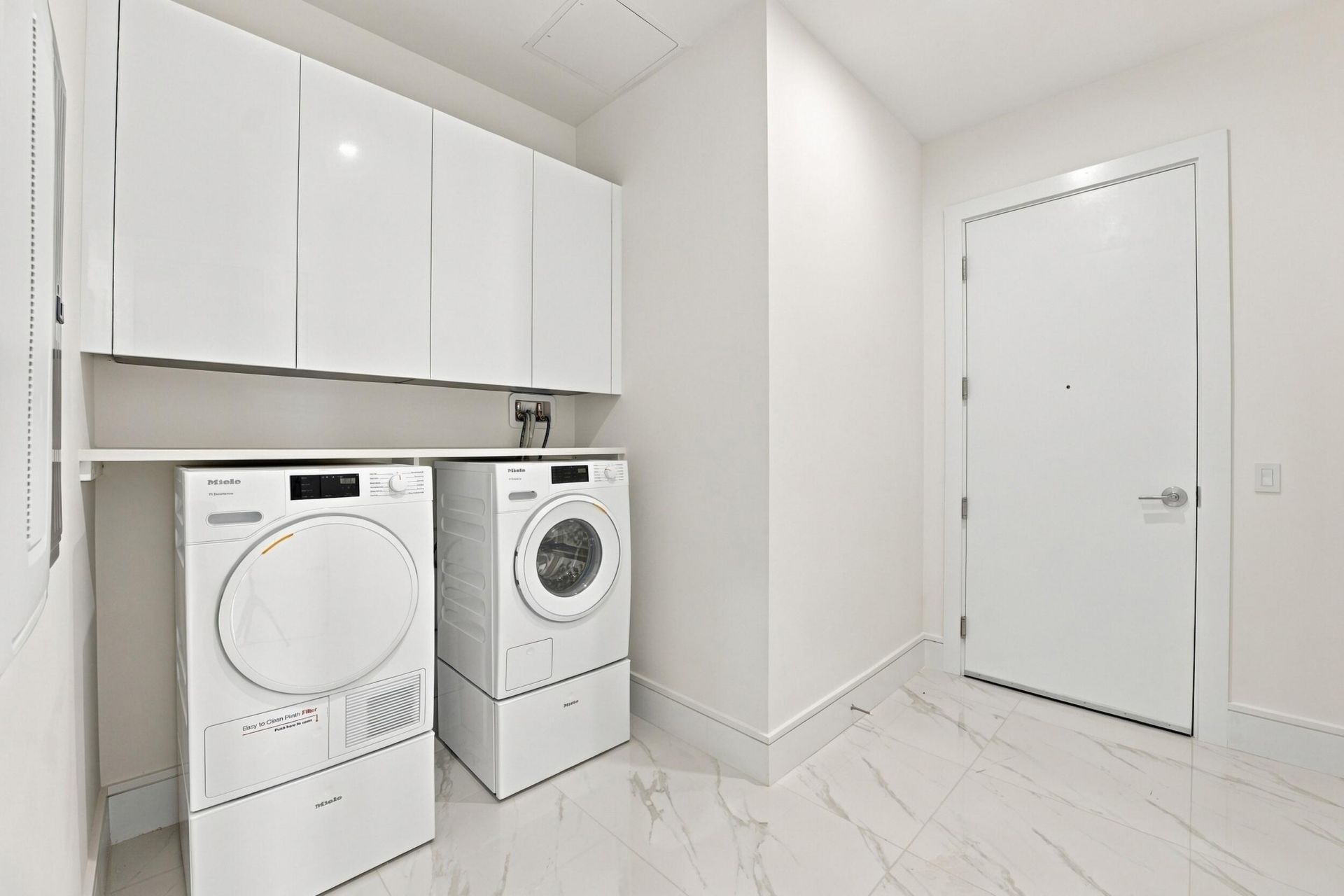220 Lake Shore Drive, Unit 2306, West Palm Beach, FL 33403 Photo