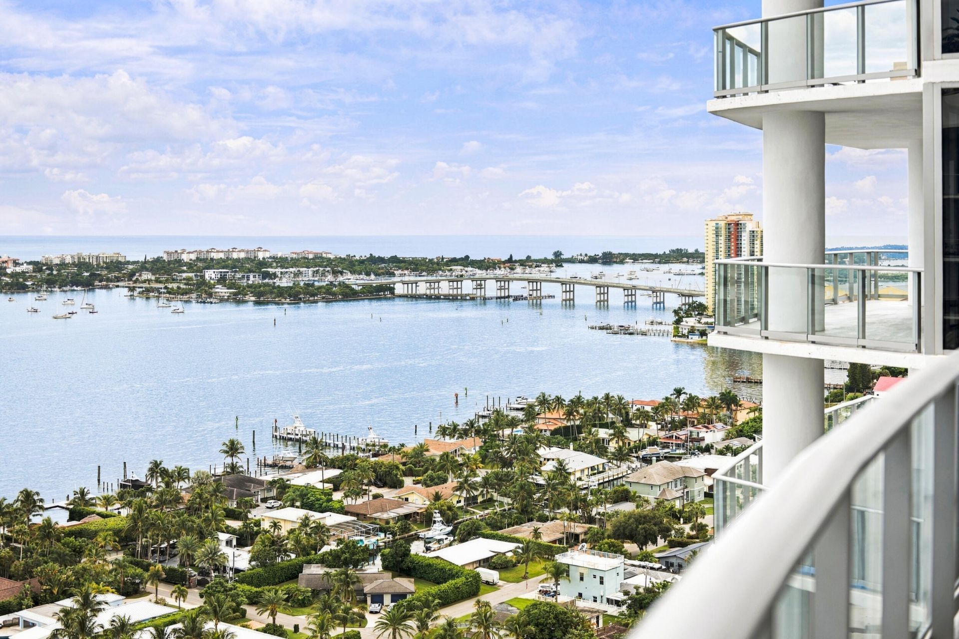 220 Lake Shore Drive, Unit 2306, West Palm Beach, FL 33403 Photo