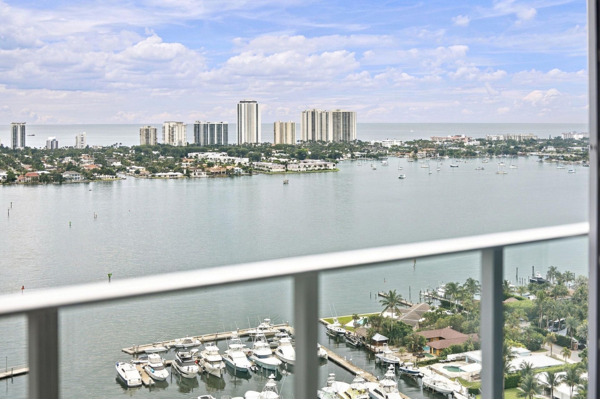 220 Lake Shore Drive, Unit 2306, West Palm Beach, FL 33403 Photo