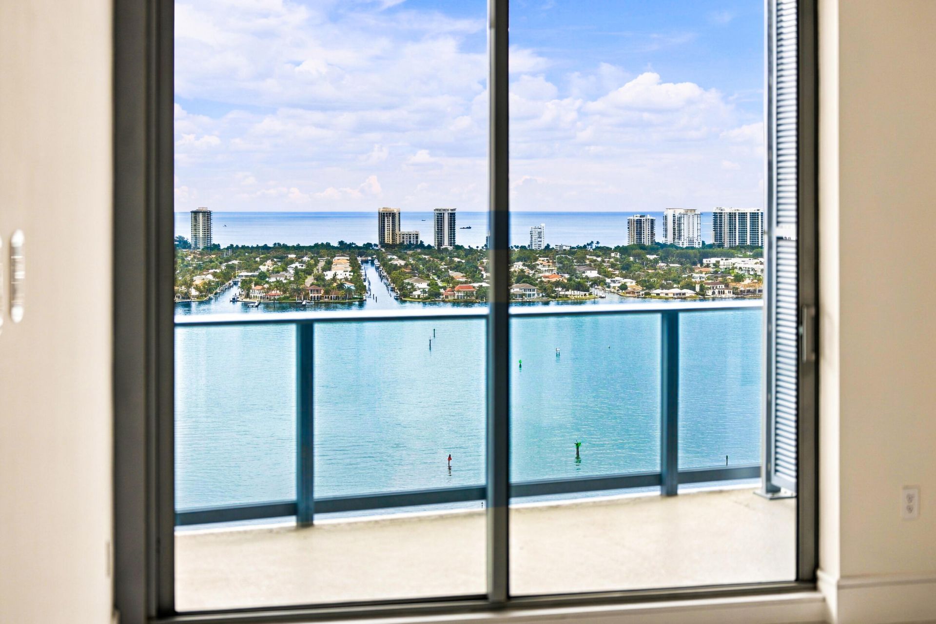 220 Lake Shore Drive, Unit 2306, West Palm Beach, FL 33403 Photo