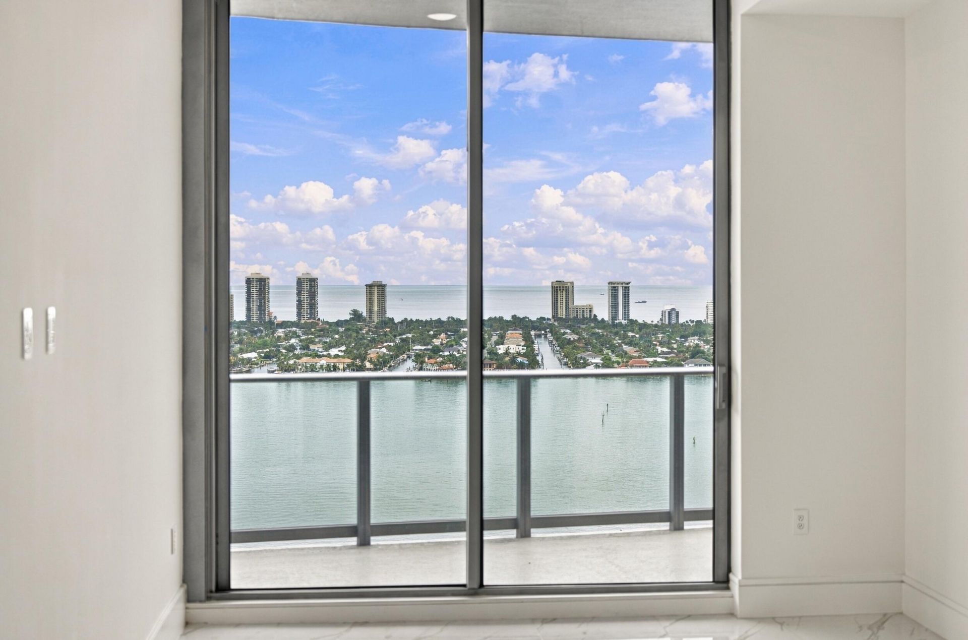 220 Lake Shore Drive, Unit 2306, West Palm Beach, FL 33403 Photo