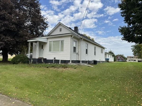 304 S Main Street , Cherry, IL 61317