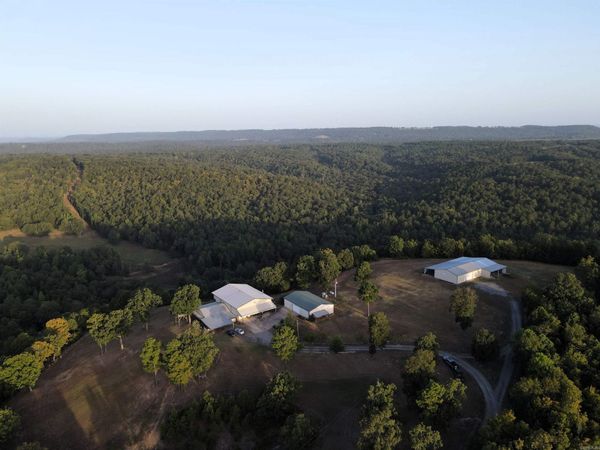 21 Evergreen Road , Bee Branch, AR 72013