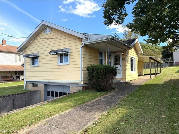 304 Louisiana Ave , Chester, WV 26034