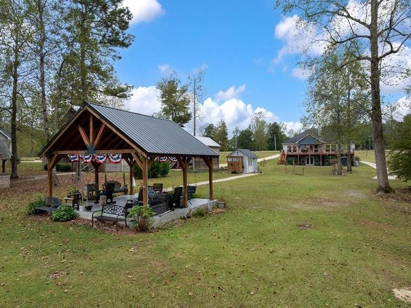 103 BULL BRANCH Dr, Double Springs, AL 35553